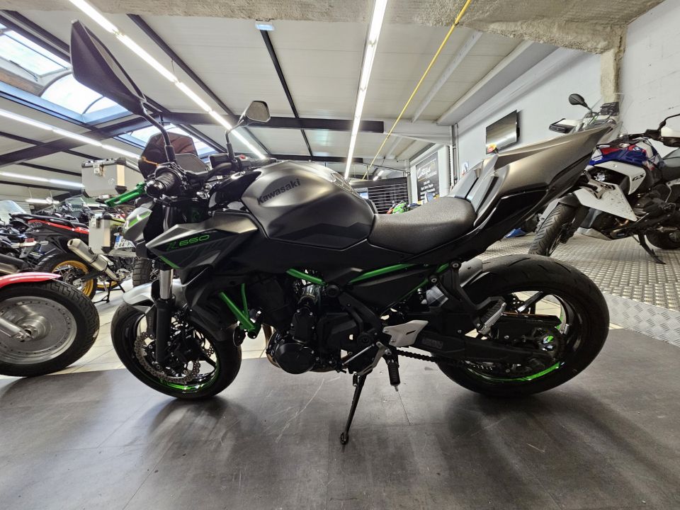 KAWASAKI Z 650 4