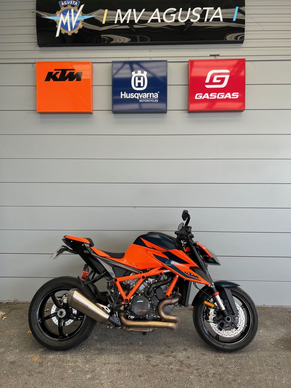 KTM 1290 SUPER DUKE R 4