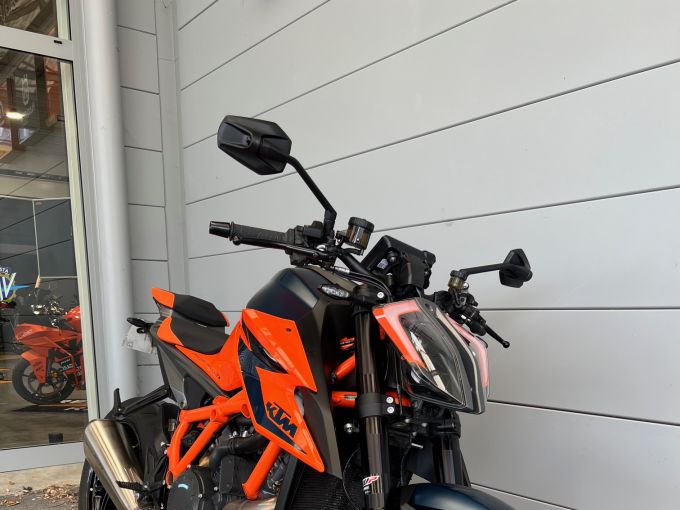 KTM 1290 SUPER DUKE R 4