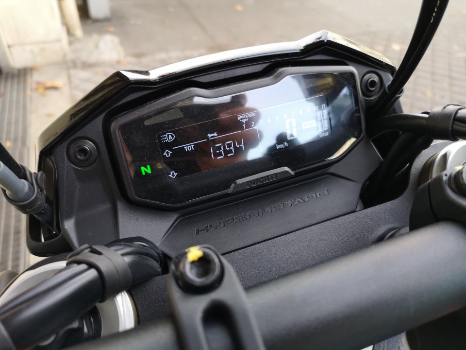 DUCATI HYPERMOTARD 4