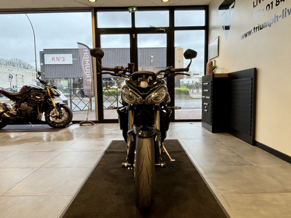 TRIUMPH STREET TRIPLE 765 RS 4