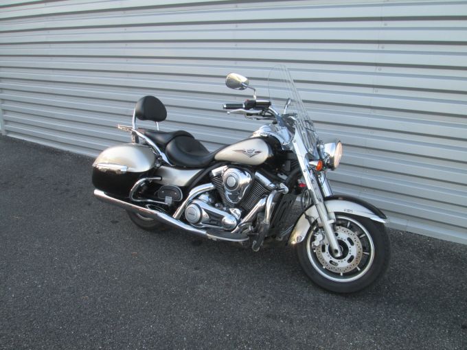 KAWASAKI VN 1700 TOURER 4