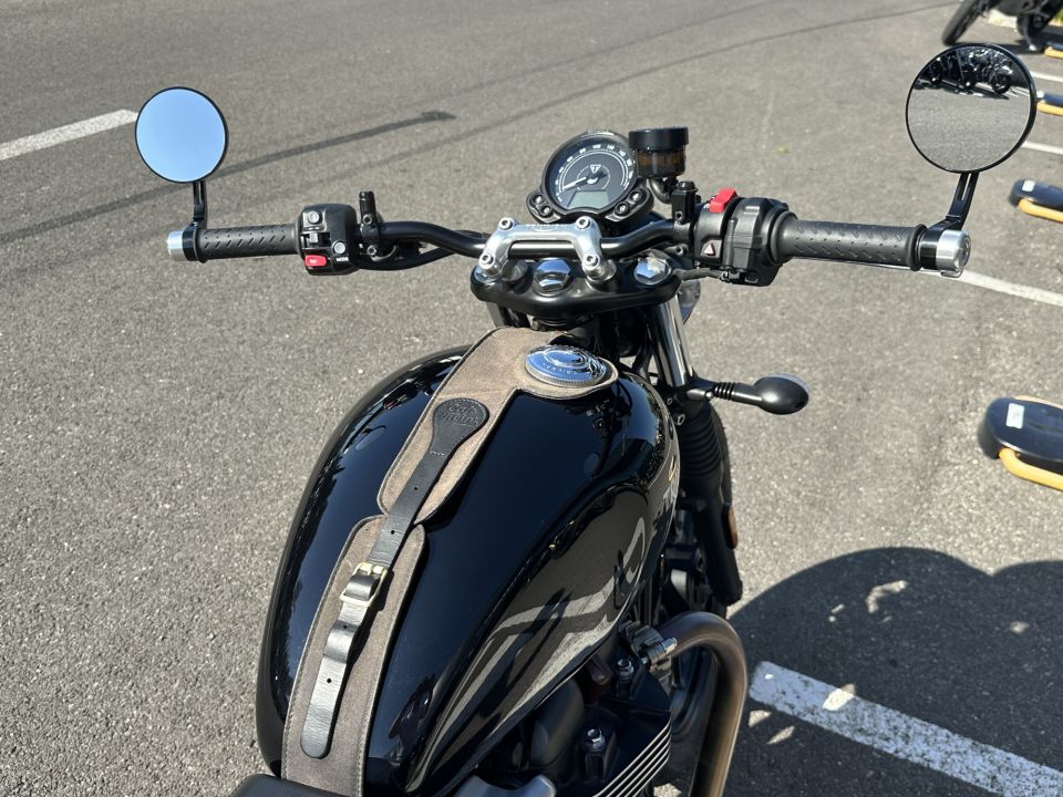 TRIUMPH STREET TWIN  900 4