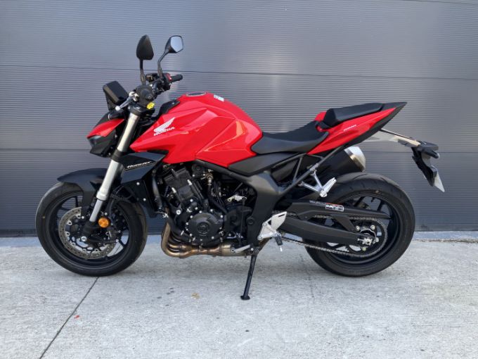 HONDA CB1000 Hornet 4