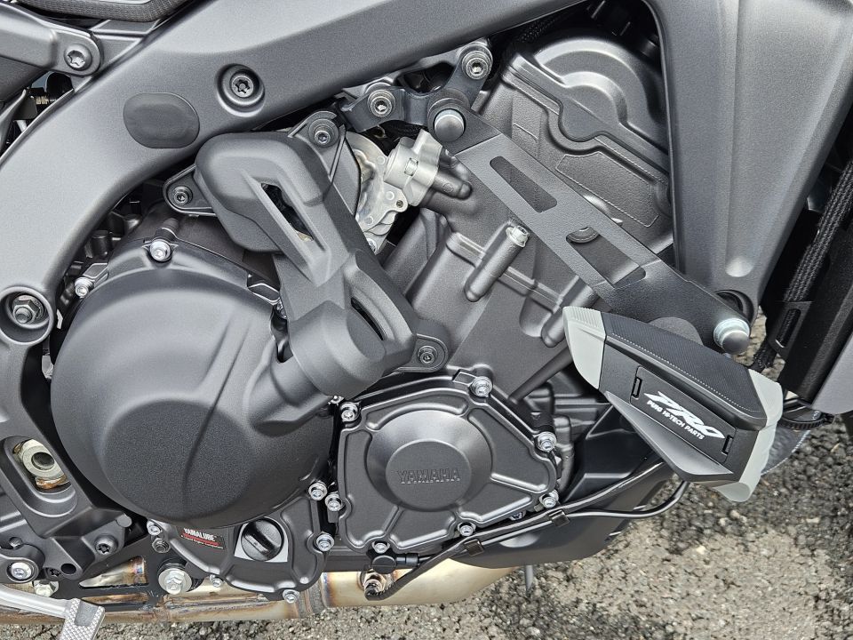 YAMAHA MT-09 Y-AMT 35 KW 4