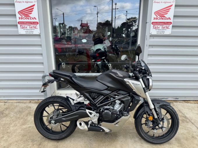 HONDA CB125R 4