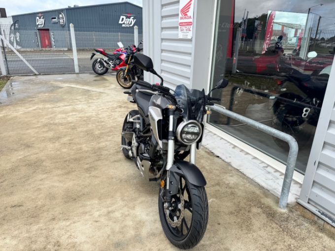 HONDA CB125R 4