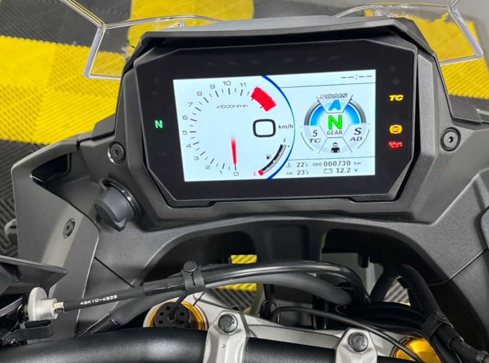 SUZUKI GSX-S 1000 GX 4