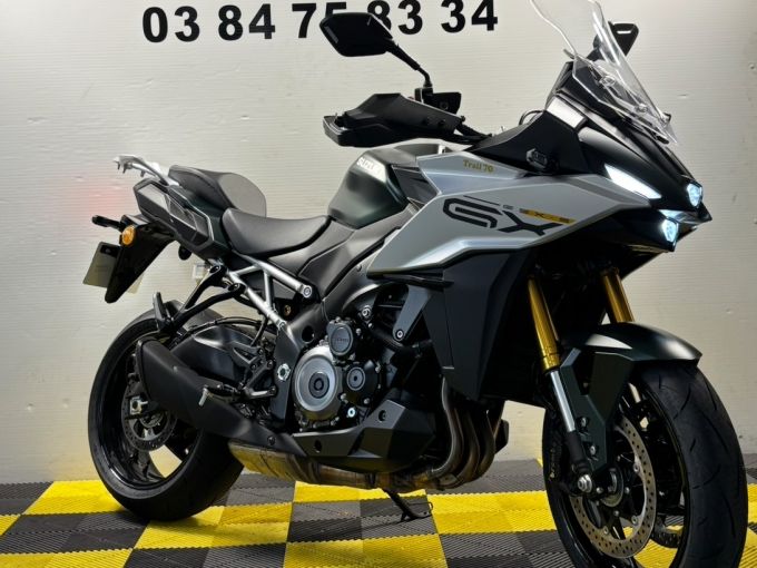 SUZUKI GSX-S 1000 GX 4