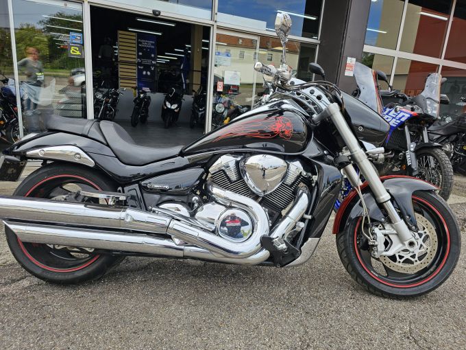 SUZUKI VZR 1800 INTRUDER 4