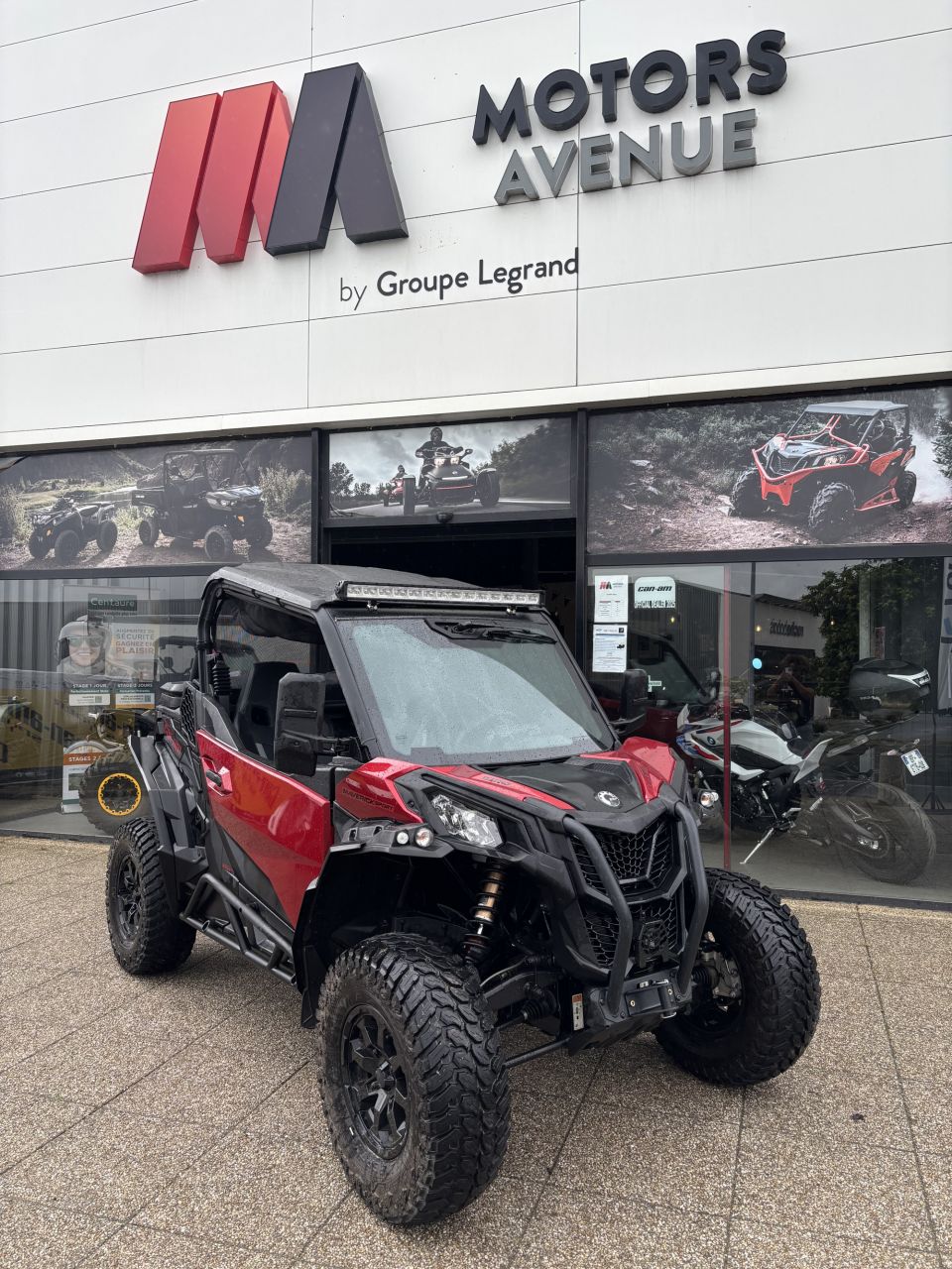 CAN-AM MAVERICK 4