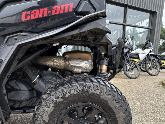 CAN-AM MAVERICK 4
