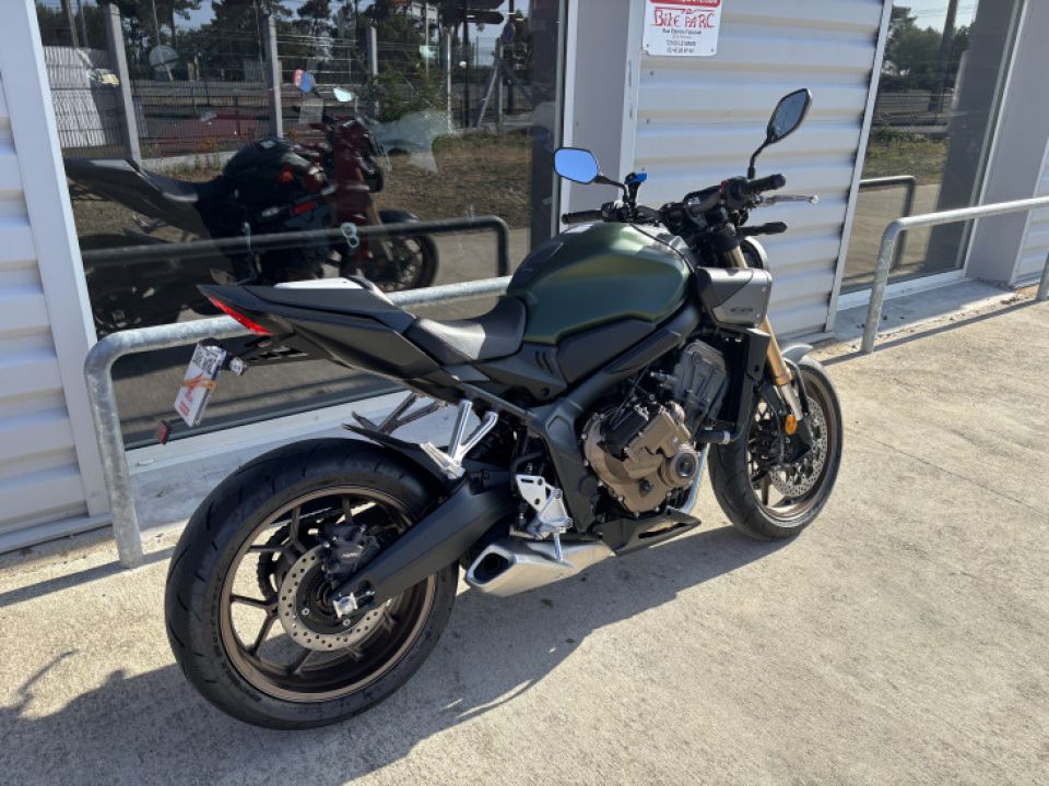 HONDA CB650R Neo Sports Café 4