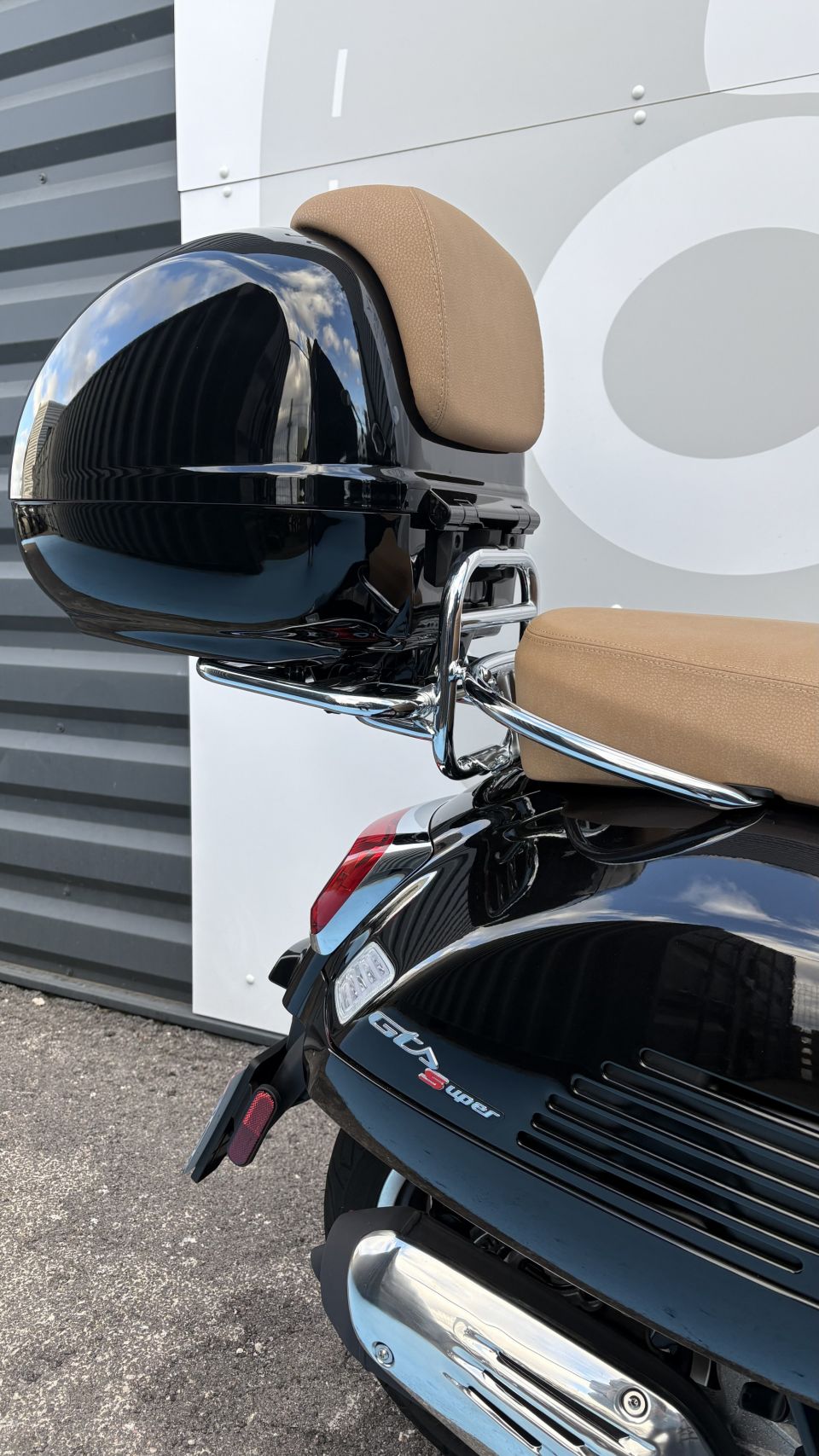 VESPA GTS 125IE SUPER 4