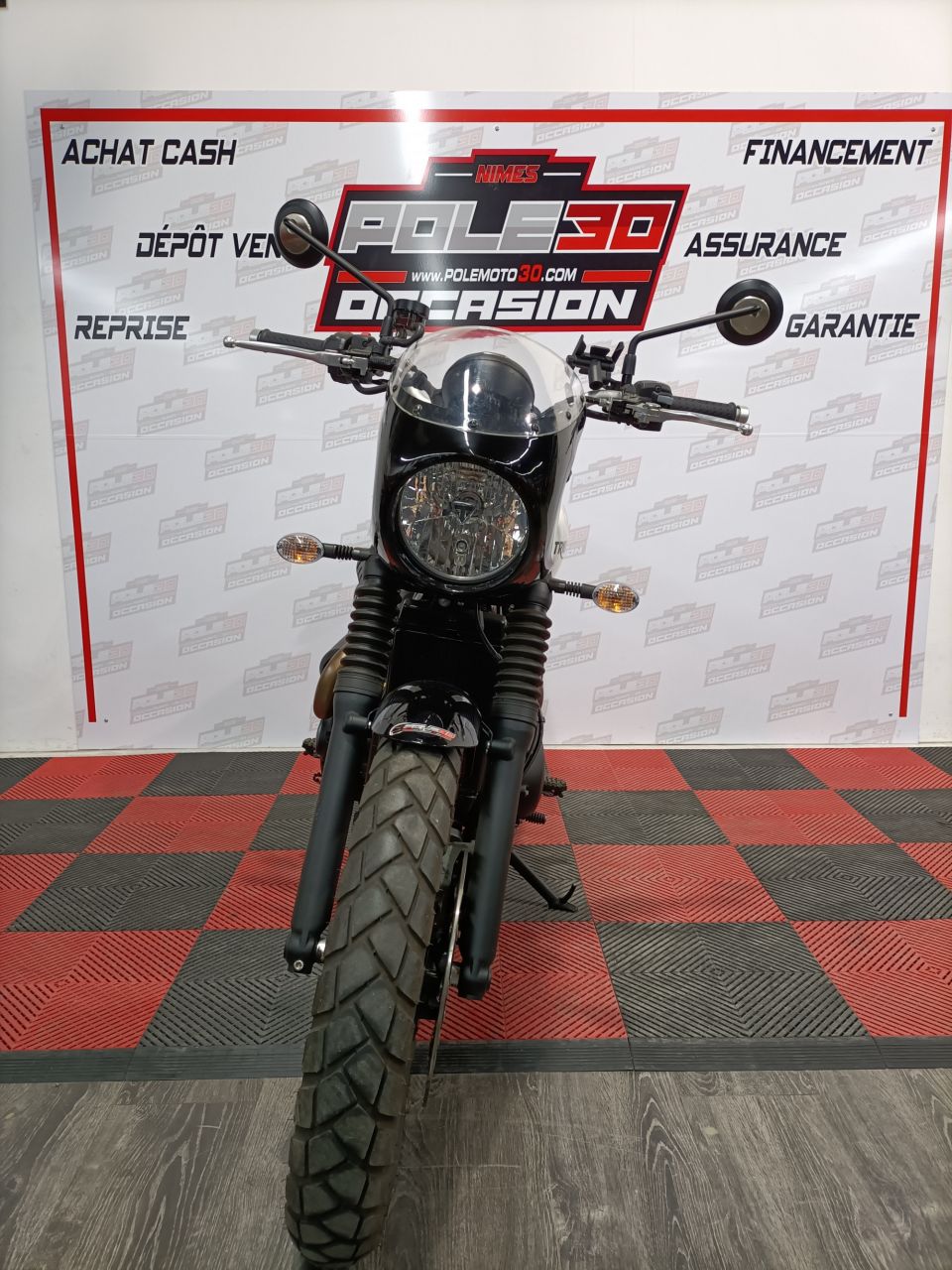 TRIUMPH STREET SCRAMBLER 900 4