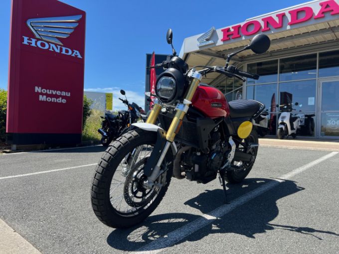 FANTIC FANTIC CABALLERO SCRAMBLER 700 4