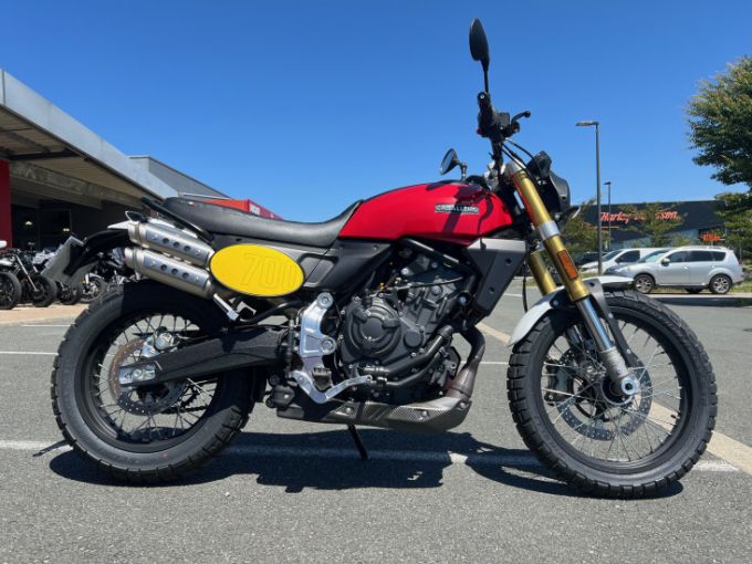 FANTIC FANTIC CABALLERO SCRAMBLER 700 4