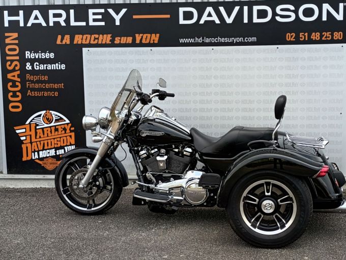 HARLEY-DAVIDSON TRIKE FREEWHEELER 1868 4