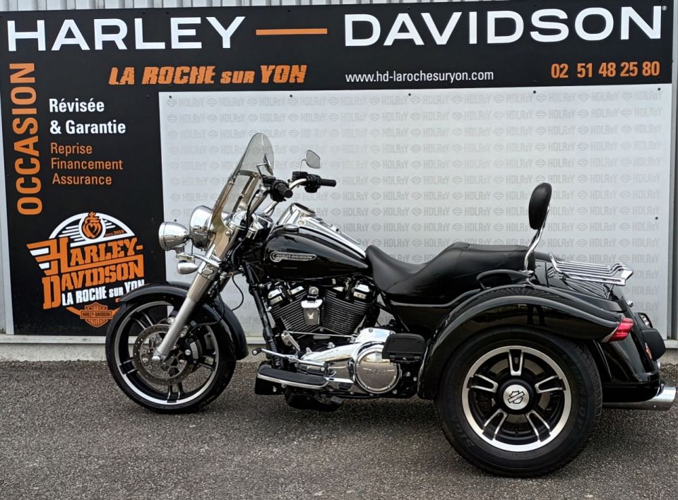 HARLEY-DAVIDSON TRIKE FREEWHEELER 1868 4