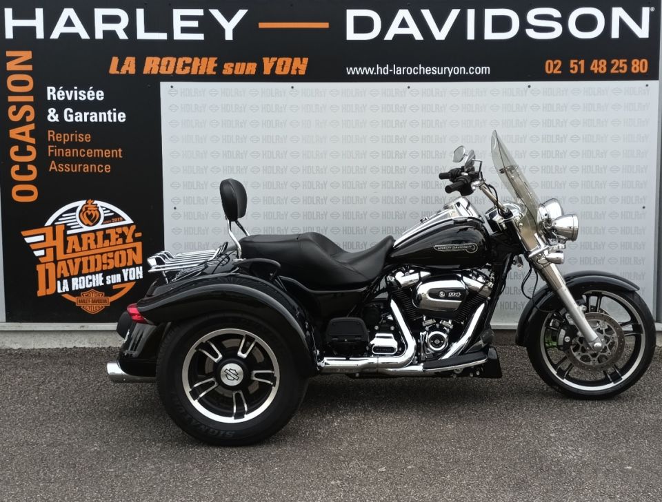 HARLEY-DAVIDSON TRIKE FREEWHEELER 1868 4