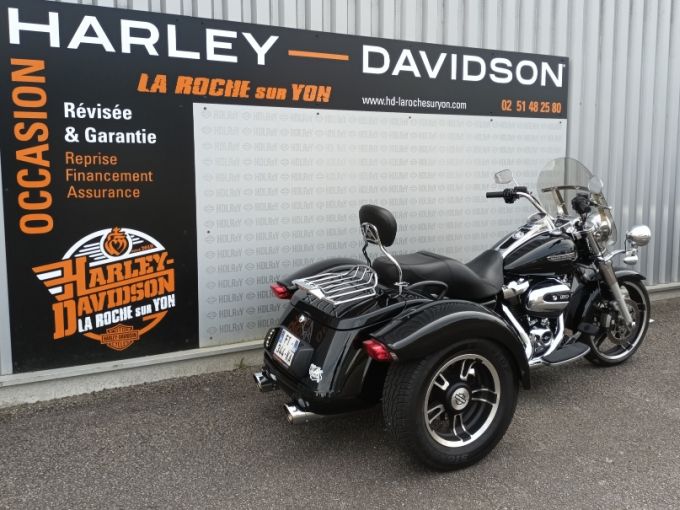 HARLEY-DAVIDSON TRIKE FREEWHEELER 1868 4