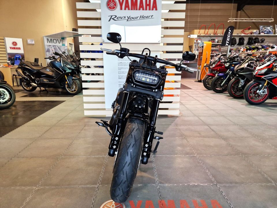 HARLEY-DAVIDSON SOFTAIL FAT BOB 1800 4