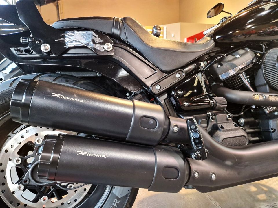 HARLEY-DAVIDSON SOFTAIL FAT BOB 1800 4