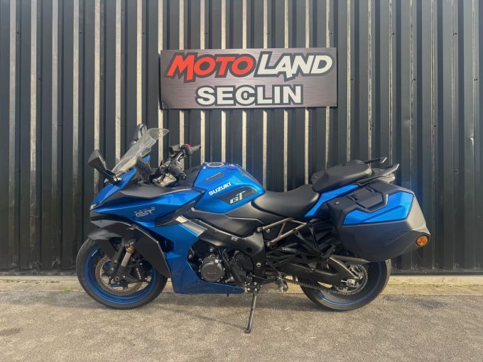 SUZUKI GSXS 1000 GT 4