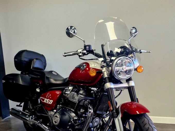 ROYAL ENFIELD SUPER METEOR 650 4