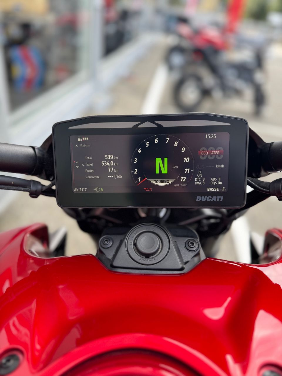 DUCATI X DIAVEL V4 4