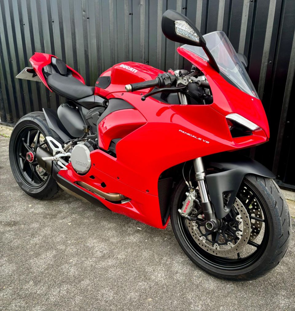DUCATI PANIGALE 959 4