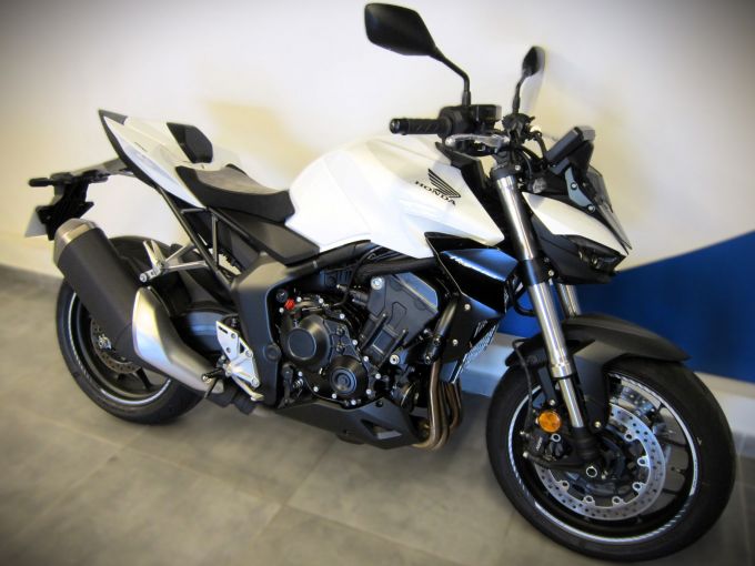 HONDA CB 1000 Hornet 4