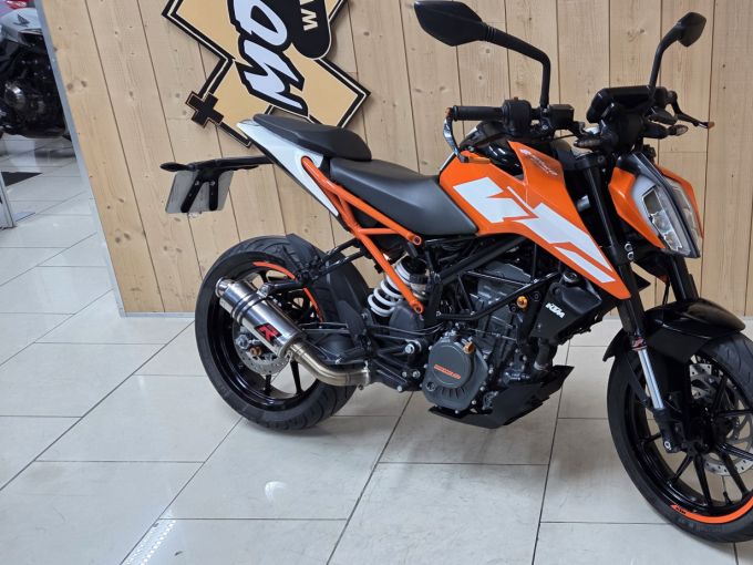KTM 125 DUKE 4