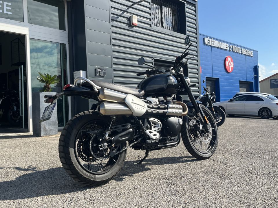 TRIUMPH SCRAMBLER 1200 4