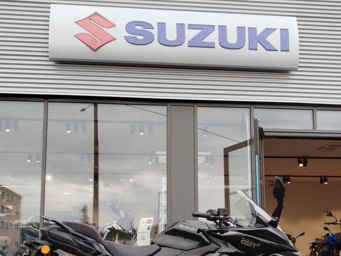 SUZUKI GSX-S 1000 GT 4