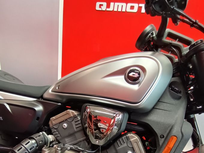 QJ MOTOR SRV 600 4