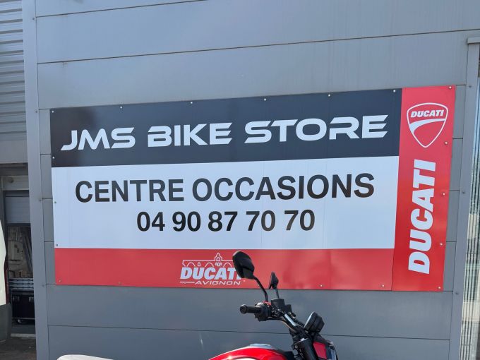 DUCATI Scrambler 800 Icon Red 4