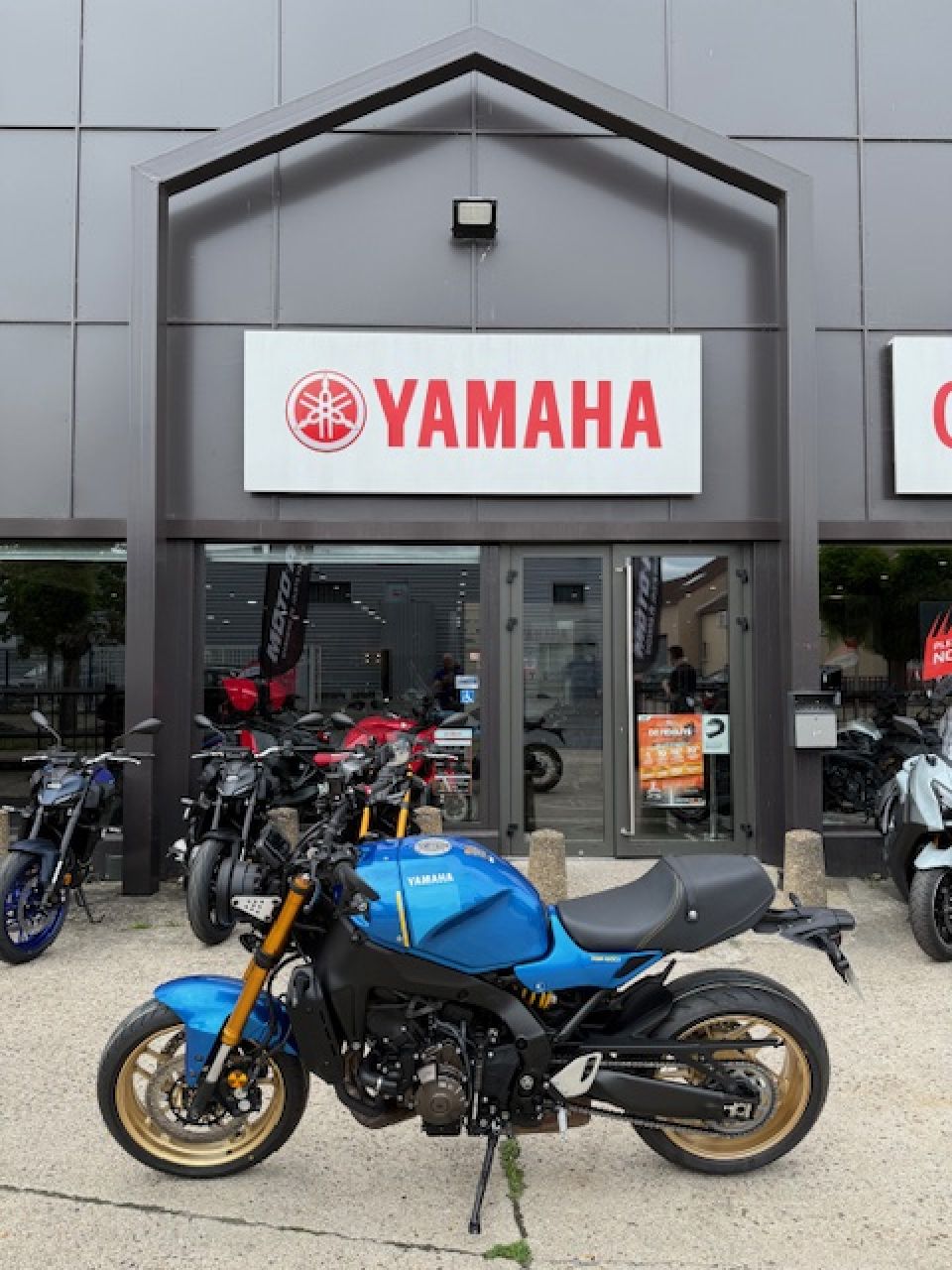 YAMAHA XSR 900 4