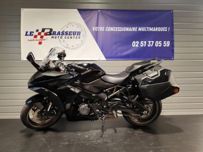 SUZUKI GSX-S 1000 GT 4