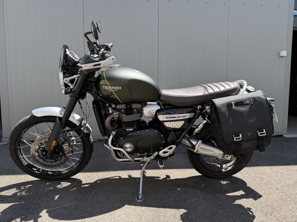TRIUMPH SCRAMBLER 1200 XC 4