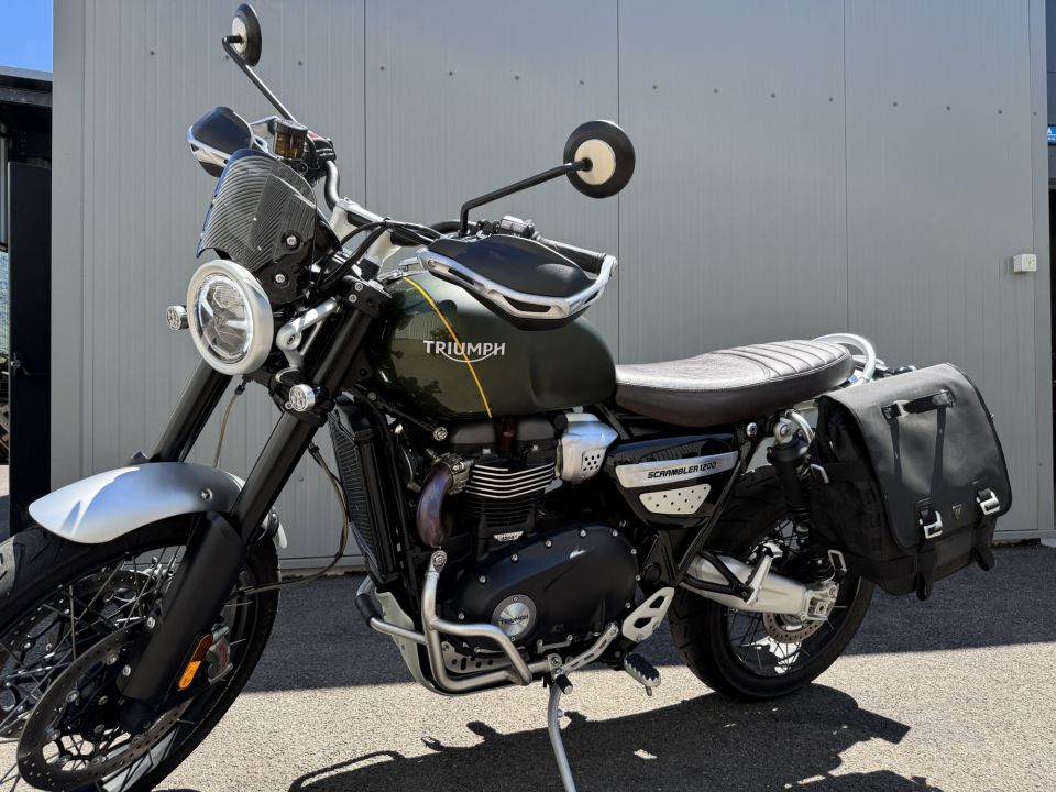 TRIUMPH SCRAMBLER 1200 XC 4