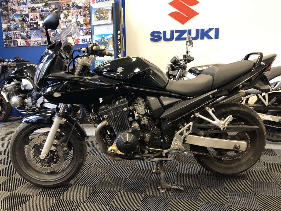 SUZUKI GSF 650 S BANDIT 4