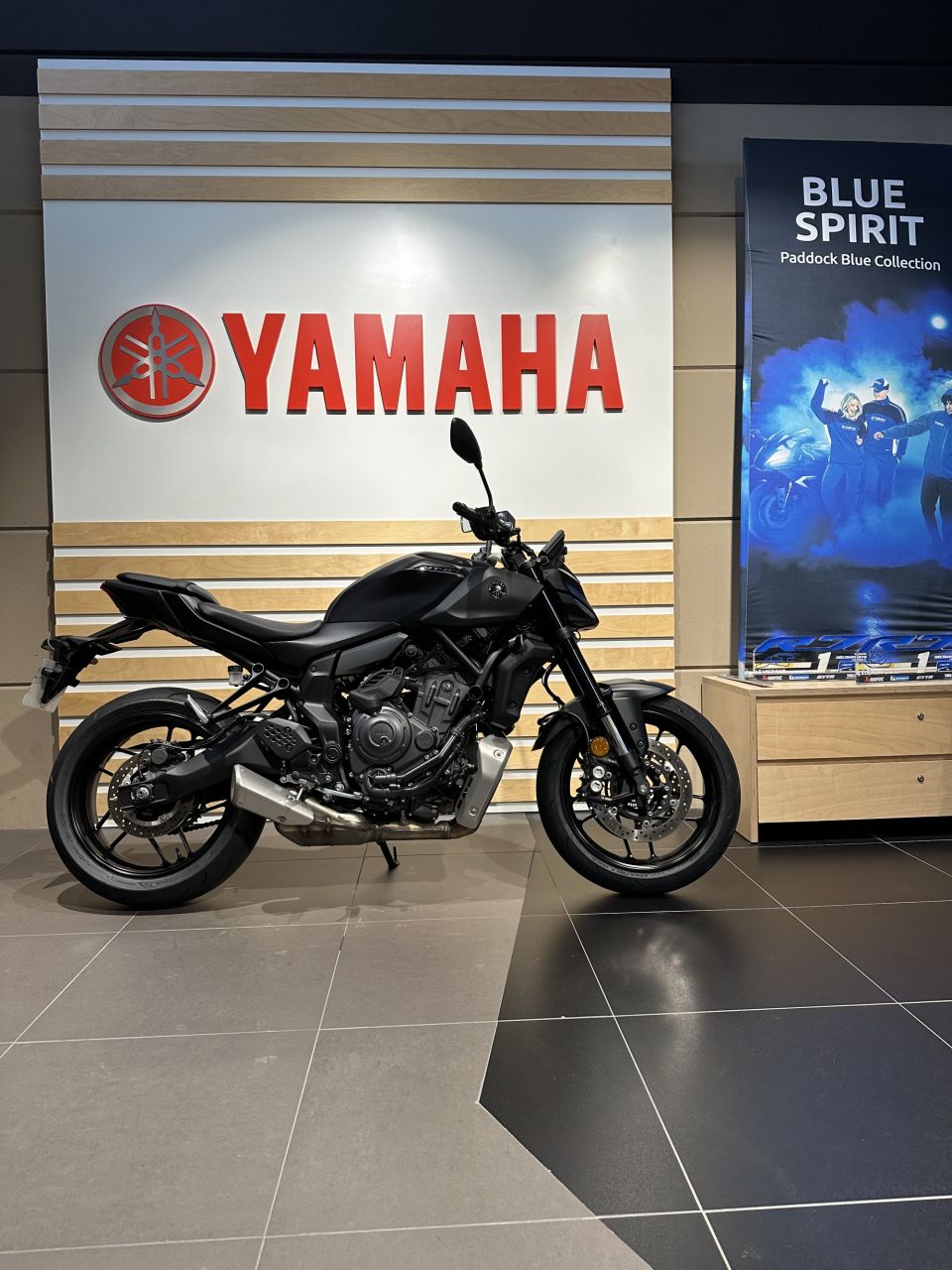 YAMAHA MT-07 Y-AMT 4