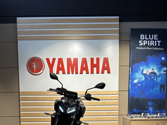 YAMAHA MT-07 Y-AMT 4