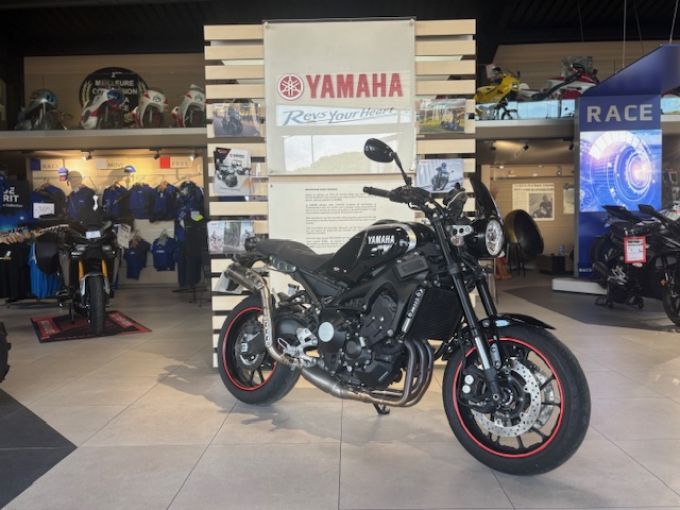 YAMAHA YAMAHA XSR 900 AKRAPOVIC +DE 2700€ D'EQUIPEMENT GTIE 12 MOIS 135€/MOIS* 4