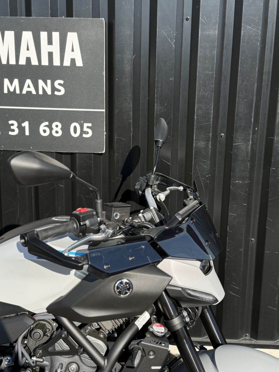 YAMAHA MT-07 4