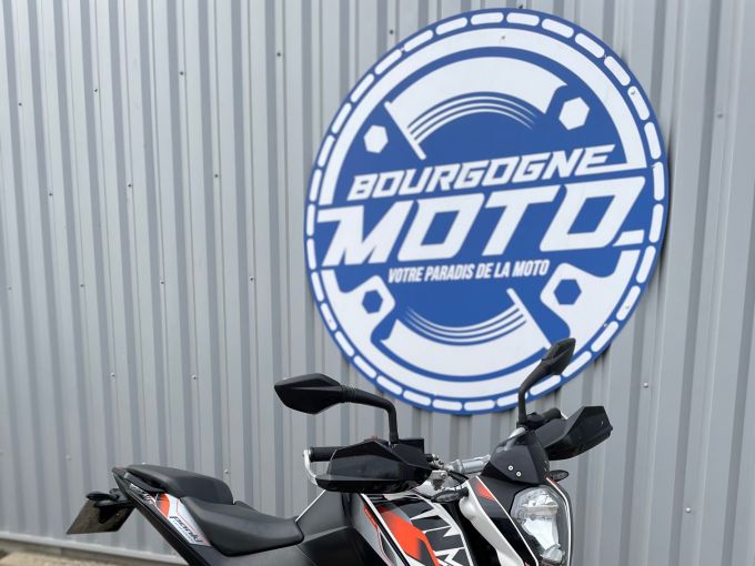 KTM 125 DUKE 4