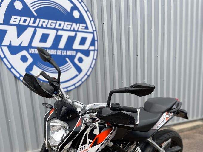 KTM 125 DUKE 4