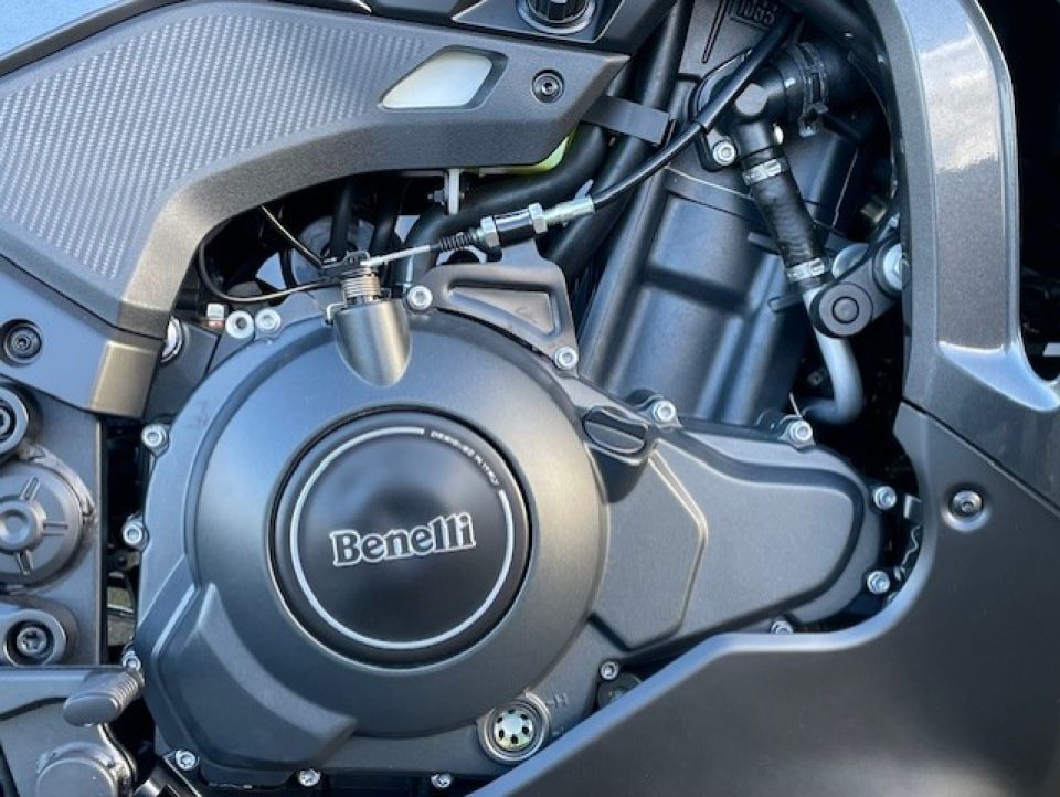 BENELLI TORNADO 550 4