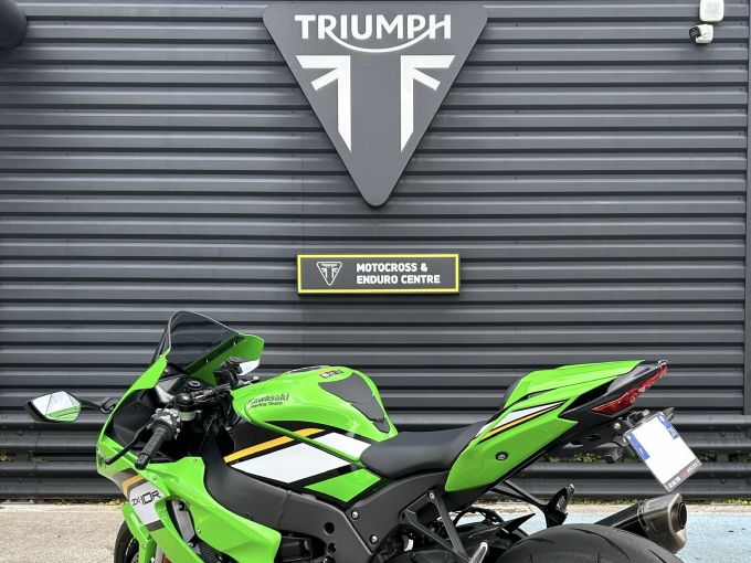 KAWASAKI ZX-10R 4